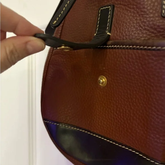 EUC Dooney & Bourke Brown Safari Pebbled Grain Leather Medium Shoulder
Bag - Picture 3 of 13